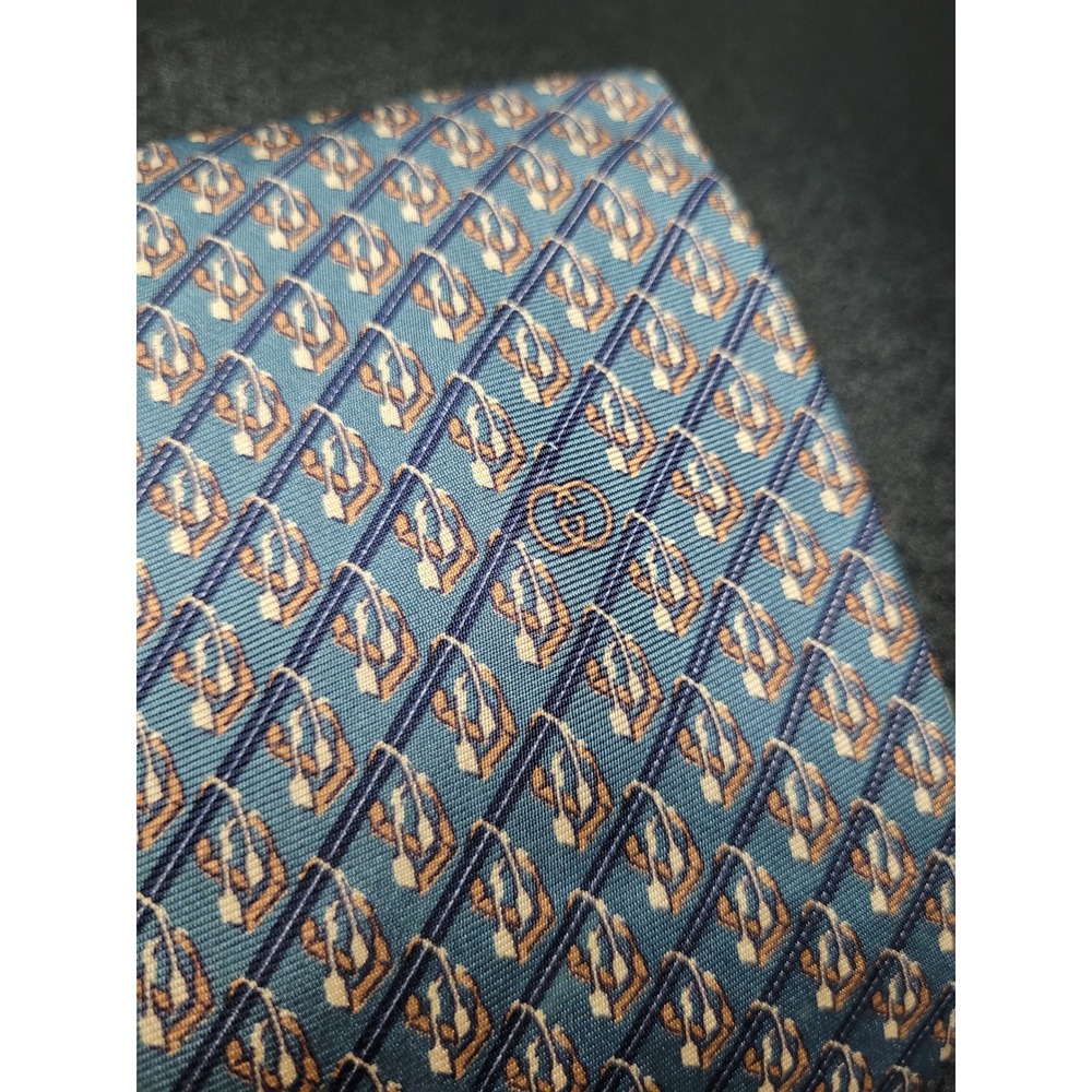 Gucci Men's Necktie Blue Geometric Stirrup 100% Silk 3.5" x 58" Excellent - Picture 2 of 9
